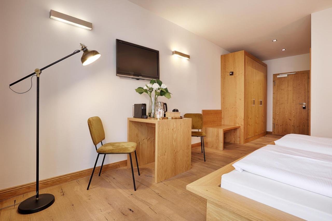Hotel Wiener Botschaft In Veitshoechheim ภายนอก รูปภาพ